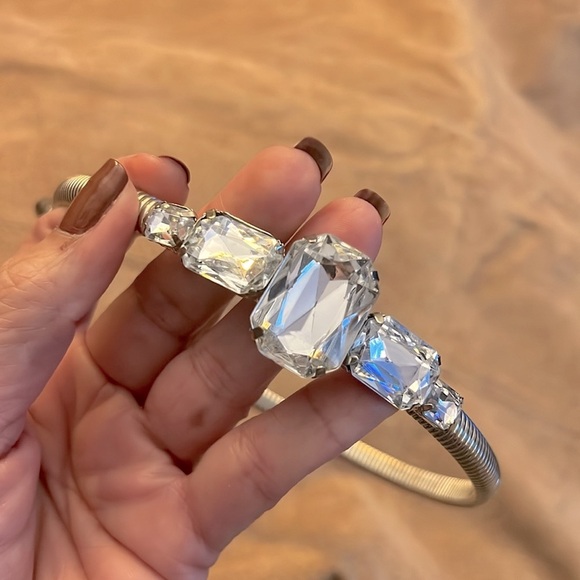 HENRI BENDEL LUXURY SILVER/CRYSTAL HEADBAND - Picture 4 of 8